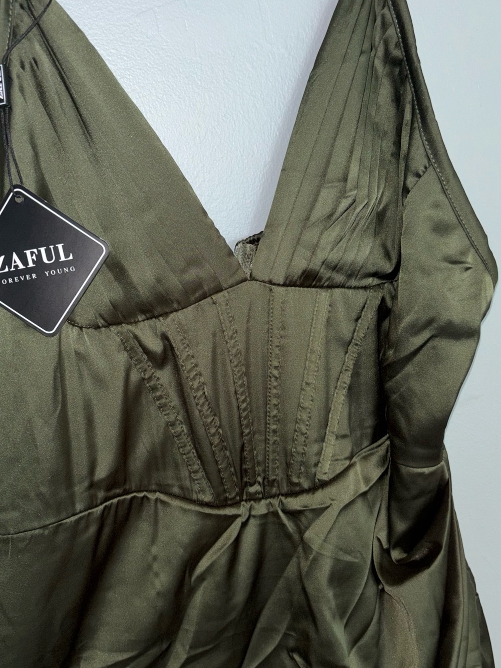 Zaful Olive Green Midi Dress. Perfect for date night, birthday, or any occasion.